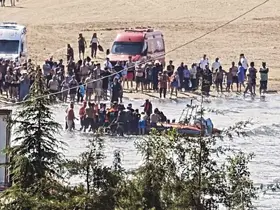 Giresun’da akıntıya kapılan çocukları kurtarmak isteyen adam boğuldu
