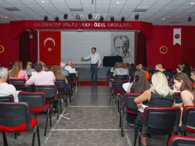 GKV Özel Okulları’nda "Türkiye Yüzyılı Maarif Modeli" semineri
