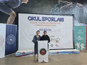 GKV’li Kont kardeşlerden Türkiye yüzme başarısı
