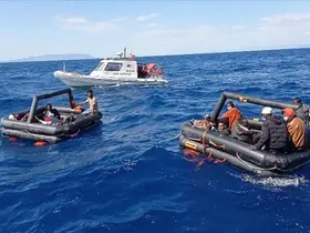 Göçmenleri taşıyan bot battı: 1 ölü, 7 kayıp