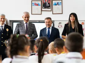 Gölbaşı Belediye Başkanı Ödabaşı’dan yeni eğitim öğretim yılının ilk gününde öğrencilere ziyaret
