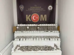 Gölcük’te bin 912 bandrol ile 206 bin 300 makaron ele geçirildi
