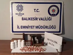Gönen polisi uyuşturucu ve ruhsatsız silaha geçit vermedi

