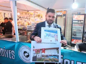 Gümüşler Belediye Başkanı Uzan’dan "branda" tepkisi
