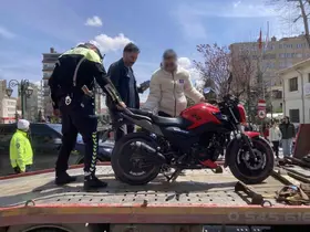 Gürültülü egzoz kullanan motosikletliye 16 bin 329 TL ceza
