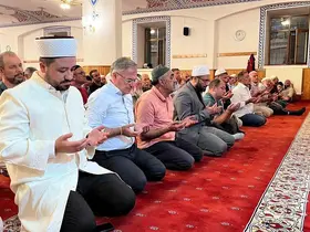 Hacılar kandil gecesinde huzurla doldu
