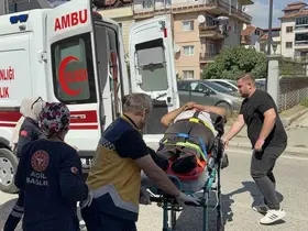 Hafif ticari araç ile çarpışan motosikletin sürücüsü yaralandı
