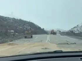 Hakkari-Van yolunda çökme: Ulaşım kontrollü sağlanıyor
