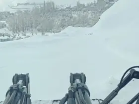 Hakkari’de 36 yerleşim yerinin yolu ulaşıma kapandı
