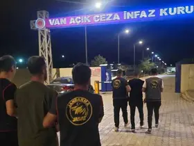 Hakkari’de hapis cezası bulunan 2 şahıs yakalandı
