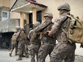 Hakkari’de kaçakçılık şebekesi çökertildi

