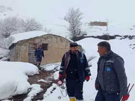 Hakkari’de kar altında su deposu kontrolü
