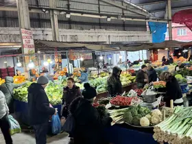 Halk pazarında fiyatlar market fiyatlarının altında kaldı
