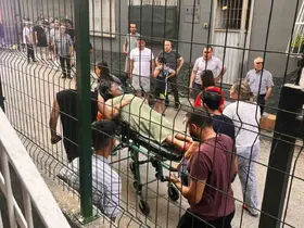 Hamile kadın ve oğlu yangından kurtarıldı
