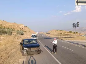 Hasankeyf’te kamyon ve otomobil çarpıştı: 2 yaralı
