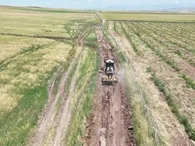 Hasat dönemi öncesi Siirt’te arazi yollarında bakım seferberliği
