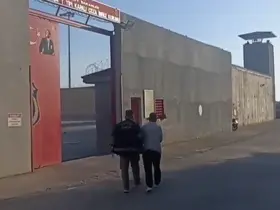 Hatay’da hapis cezasıyla aranan 2 şahıs yakalandı
