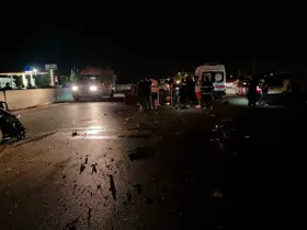 Hatay’da traktör ile otomobil çarpıştı: 3 yaralı
