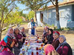 Hatice ebeden çay saatinde sağlık bilgilendirmesi
