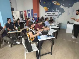 Havran’da öğretmenlere yapay zeka atölyesi
