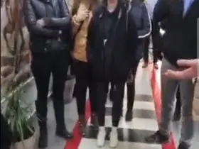 Hayvan barınağındaki şok görüntüler sonrası hayvanseverler belediyeyi bastı
