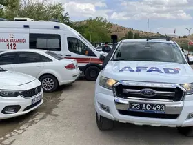 Hazar Gölü’nde gezi teknesi battı: 7 kişi kurtarıldı
