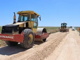 Hilvan kırsalında yollar yenileniyor
