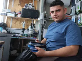 Hırsızlık anında ’Sadece sıfır telefonları al’ diyen suç makinası hırsız ve çırağı tutuklandı

