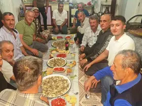 Hisarcık’ta asırlık gelenek: Avcılar tavşan etli tirit sofrasında buluştu
