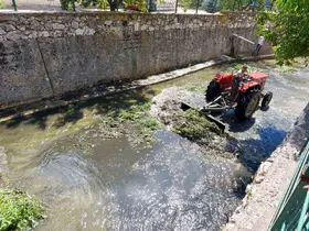 Hisarcık’ta Küçük Çay’da zemin temizliği başlatıldı
