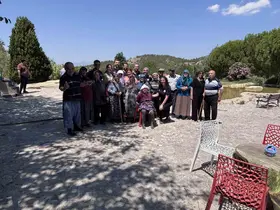 Honaz Belediye Başkanı Kepenek, yaşlı rehabilitasyon merkezini ziyaret etti
