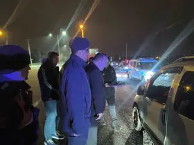 Huzur ve asayiş denetiminde vatandaşlara çikolata ve çay ikramı
