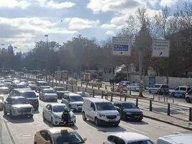 İçişleri Bakanlığı yerleşkesinde konteyner yangını
