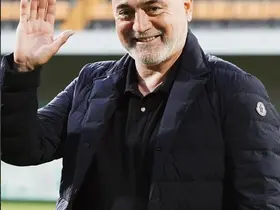 Iğdır FK, Hikmet Karaman ile yollarını ayırdı
