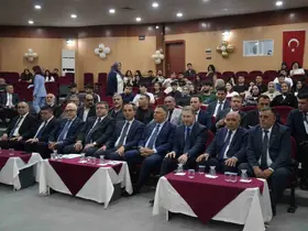 Iğdır’da "Azerbaycan Yatırım Fırsatları: Nahçıvan Bölgesinin Stratejik Avantajları" semineri
