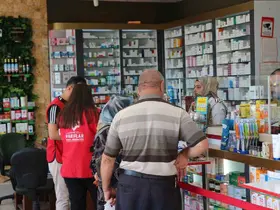 İhtiyaç sahiplerine eczane ve gıda desteği
