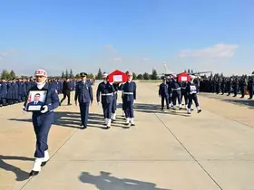 İki hava şehidi uçakla Eskişehir’e getirildi
