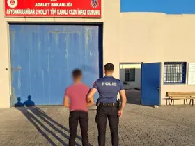 İki yıl hapis cezasıyla aranan şahıs yakalandı
