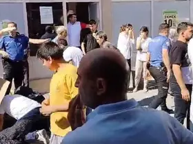 İkinci kattan düşen 4 yaşındaki çocuk için vatandaşlar seferber oldu: Güneşe karşı siper oluşturdular
