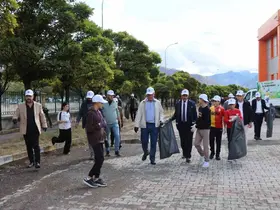 İlçede seferberlik başlattılar, çöpleri topladılar
