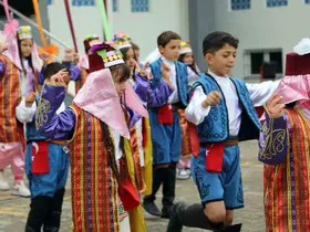 İlköğretim haftası kutlamalarında minik öğrenciler hünerlerini sergiledi
