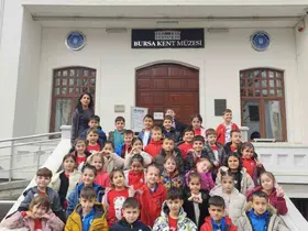 İlkokul öğrencileri, Kent Müzesi’nde tarihe yolculuk yaptı
