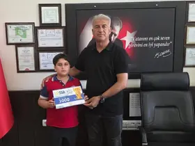 İlkokul öğrencisi kazandığı ödülü Gazze’ye gönderdi
