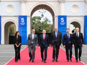 İngiltere Savunma Bakanı Healey: "Putin’in ne yaptığını görüyoruz, bizi yine test ediyor"
