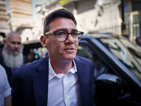 İngiltere’de milletvekili Andy Burnham, başbakan olmaya çok yakın
