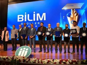 İnönü Üniversitesi’nde başarı ödülleri sahiplerini buldu
