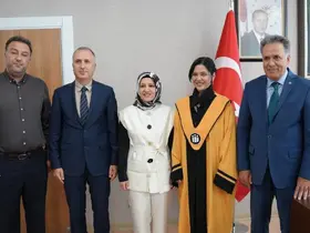 İnönü Üniversitesinde iki akademisyene cübbe giydirildi
