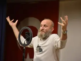 İnönü’de "Parça Tesirli Pazarlar" oyunu büyük ilgi gördü
