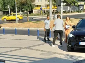 İşçi maaş bekliyor, Başkan aylık kirası 276 bin lira olan araca biniyor
