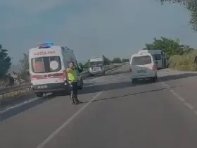 İşçi servisleri çarpıştı; 10 yaralı
